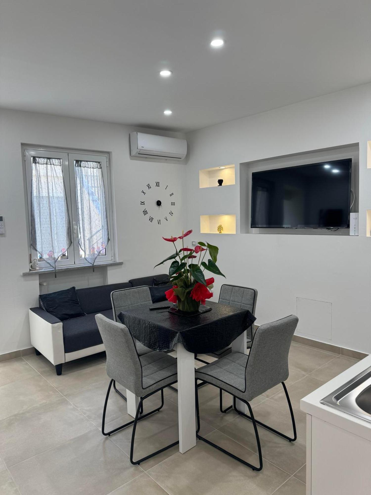 La Maison Guest House ريجّو دي كالابريا المظهر الخارجي الصورة